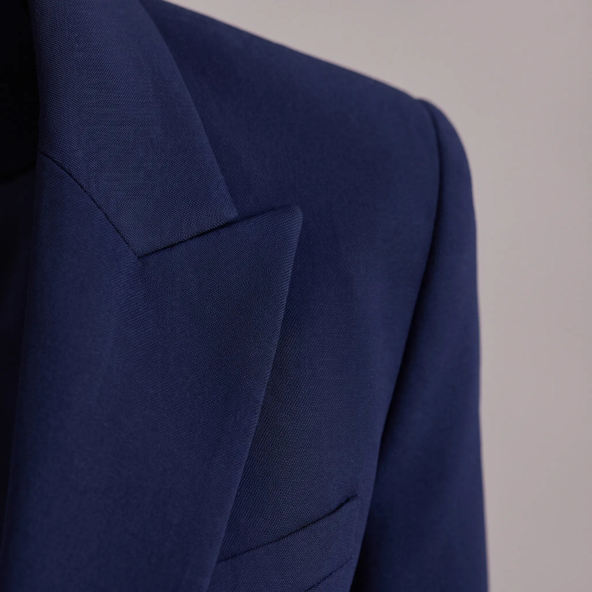 Creston - Tailored Double-Breasted Blazer Smart-Casual Styling